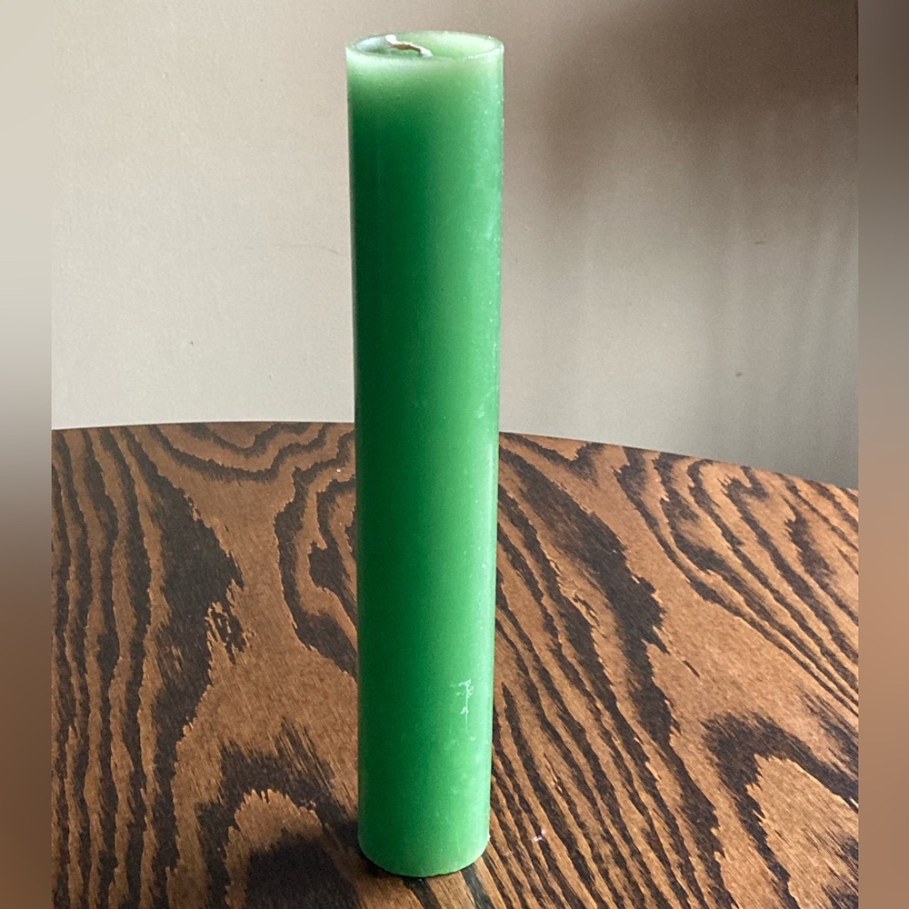 Vintage NIB Fol-de-Rol Green 11.75” Pillar Candle